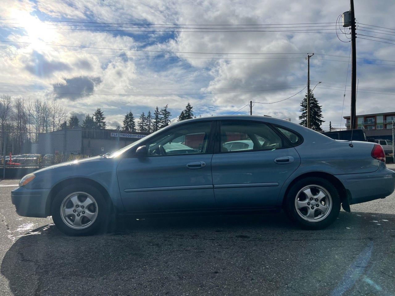 2006 Ford Taurus  - Photo #3