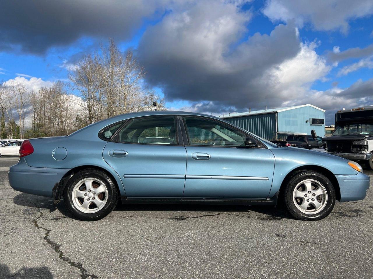 2006 Ford Taurus  - Photo #5