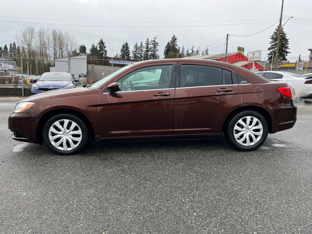 2012 Chrysler 200  - Photo #3