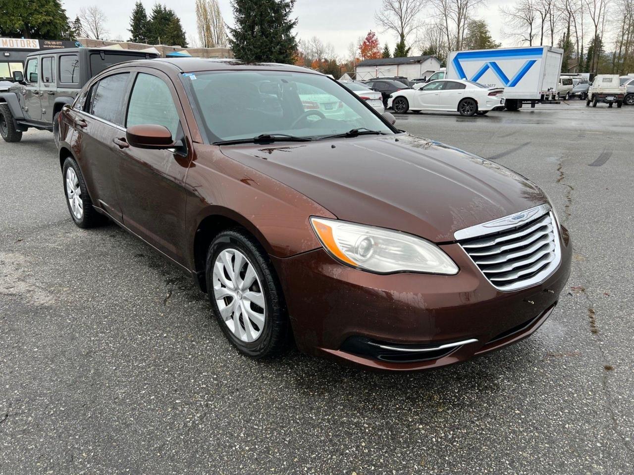 2012 Chrysler 200  - Photo #8