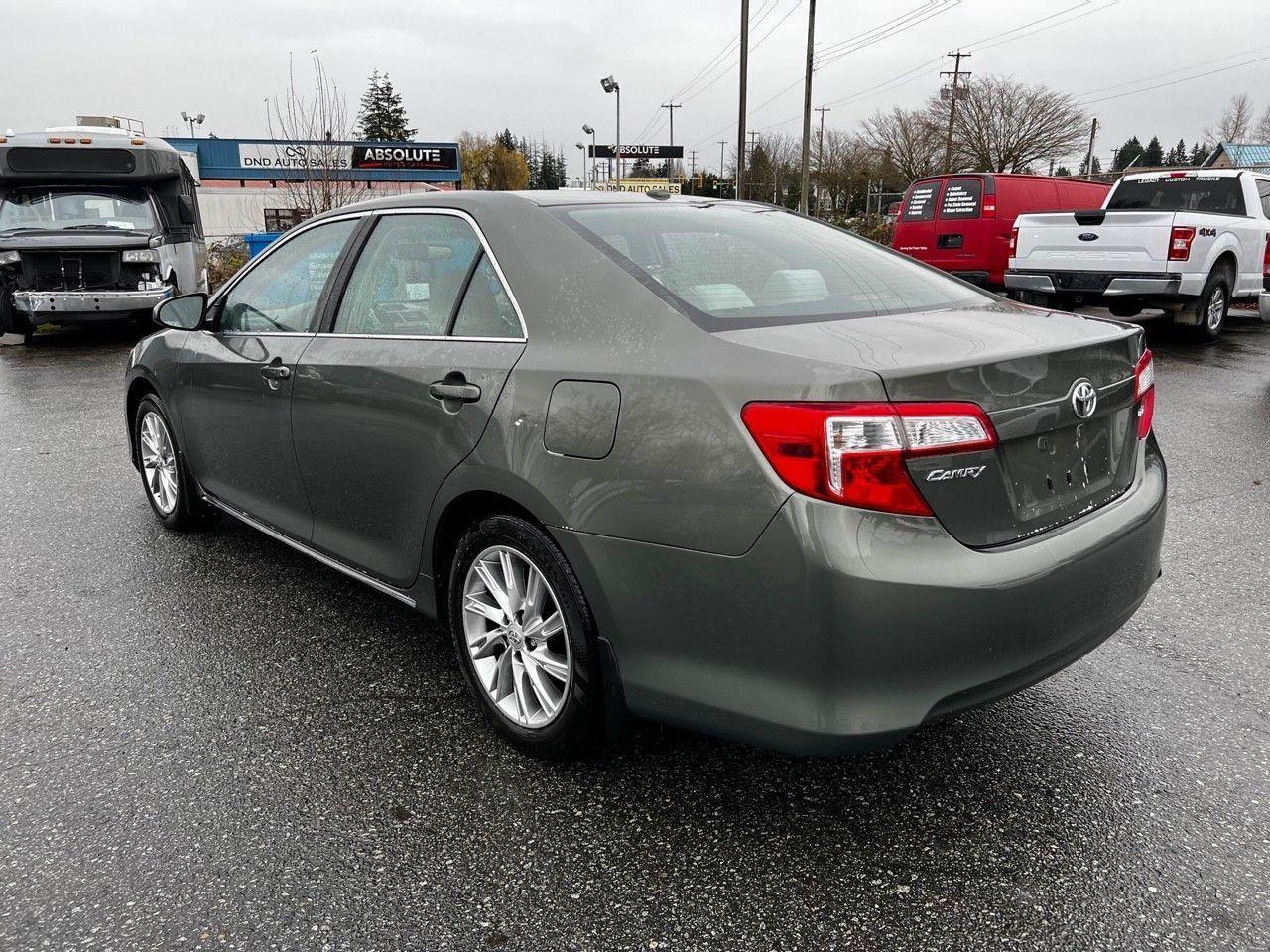 2012 Toyota Camry  - Photo #4