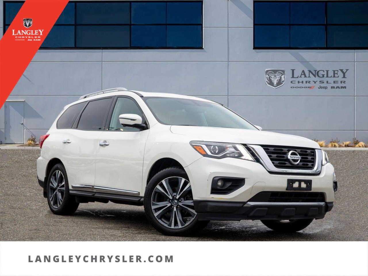 Used 2018 Nissan Pathfinder Leather Seats | Cold Weather Package | Navigation for sale in Surrey, BC