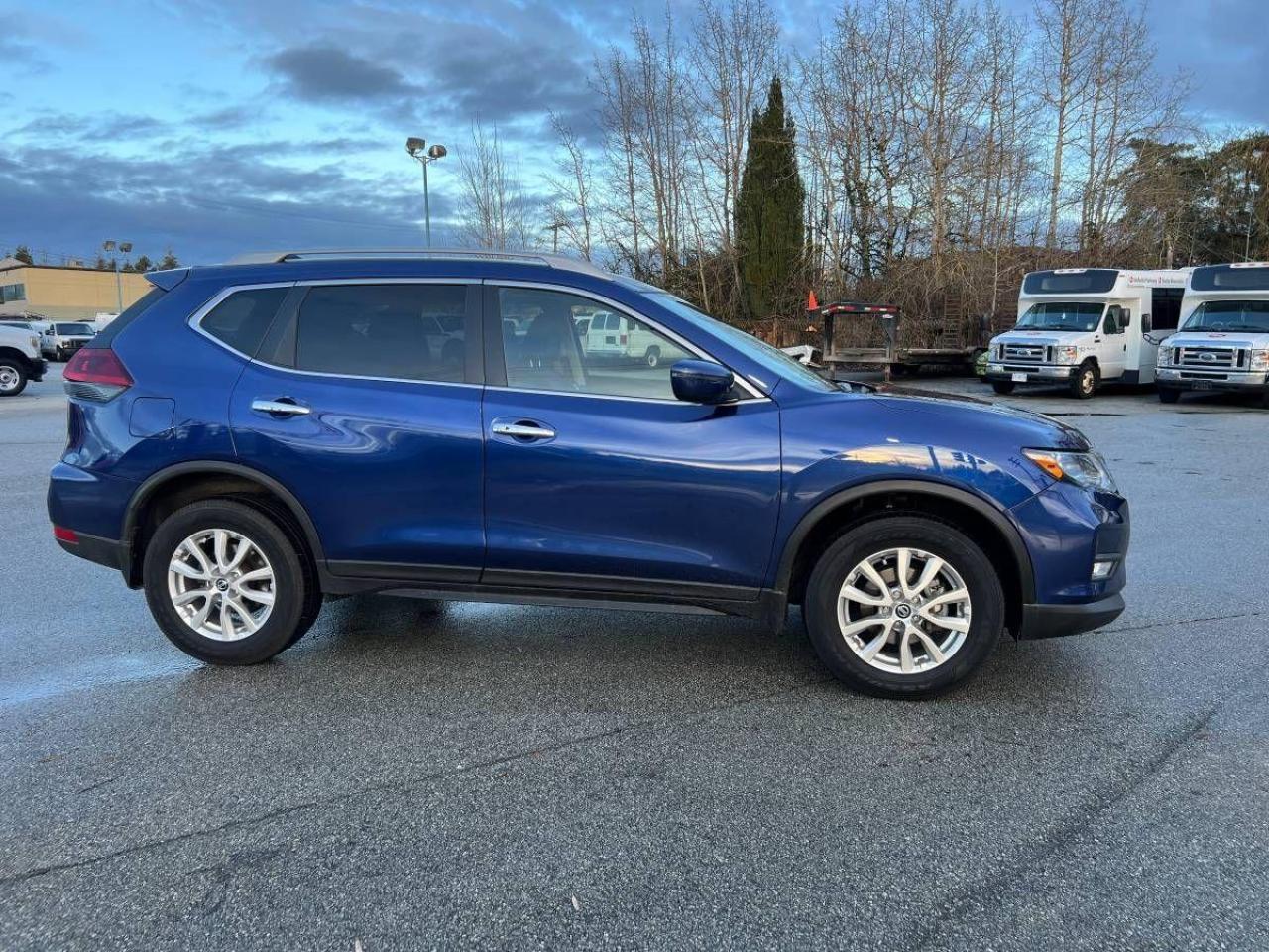 2020 Nissan Rogue AWD SV - Photo #11