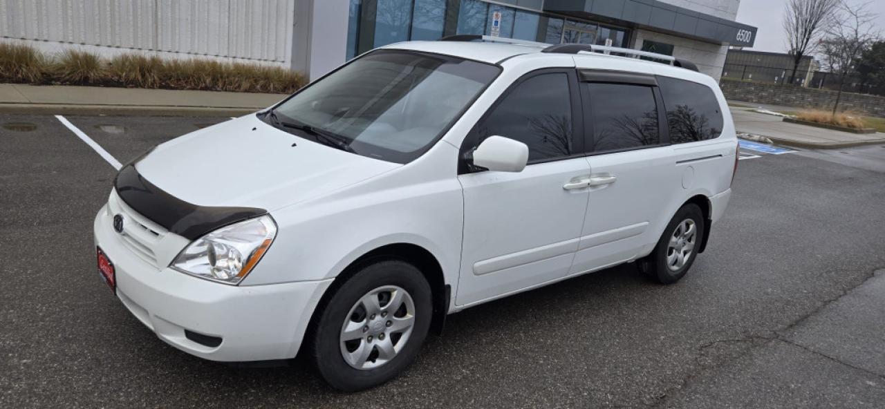 Used 2010 Kia Sedona LX Front-wheel Drive Passenger Van LWB Automatic for sale in Mississauga, ON