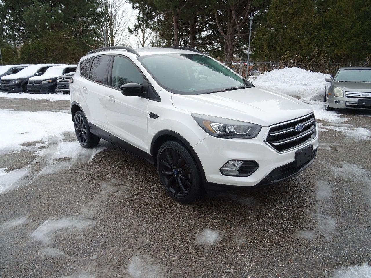 2017 Ford Escape SE - Photo #4