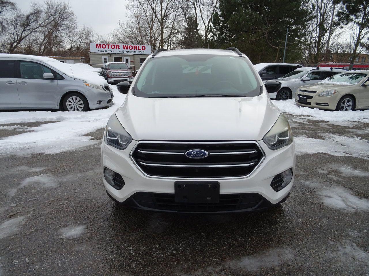 2017 Ford Escape SE - Photo #3