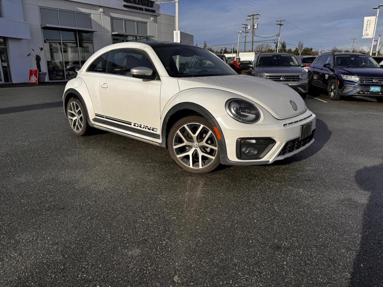 Used 2017 Volkswagen Beetle Dune Coupe 1.8t 6sp for sale in Surrey, BC