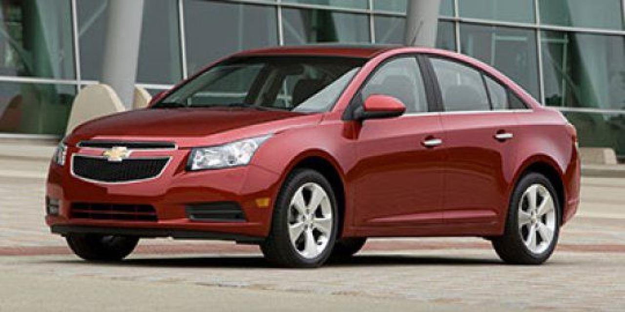 Used 2014 Chevrolet Cruze 2LT for sale in Calgary, AB