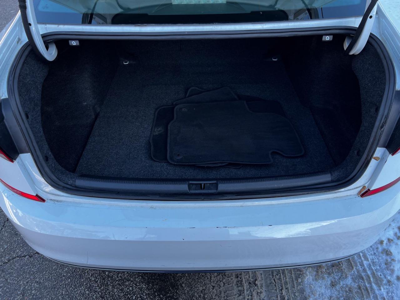 2021 Volkswagen Passat HIGHLINE - Photo #27