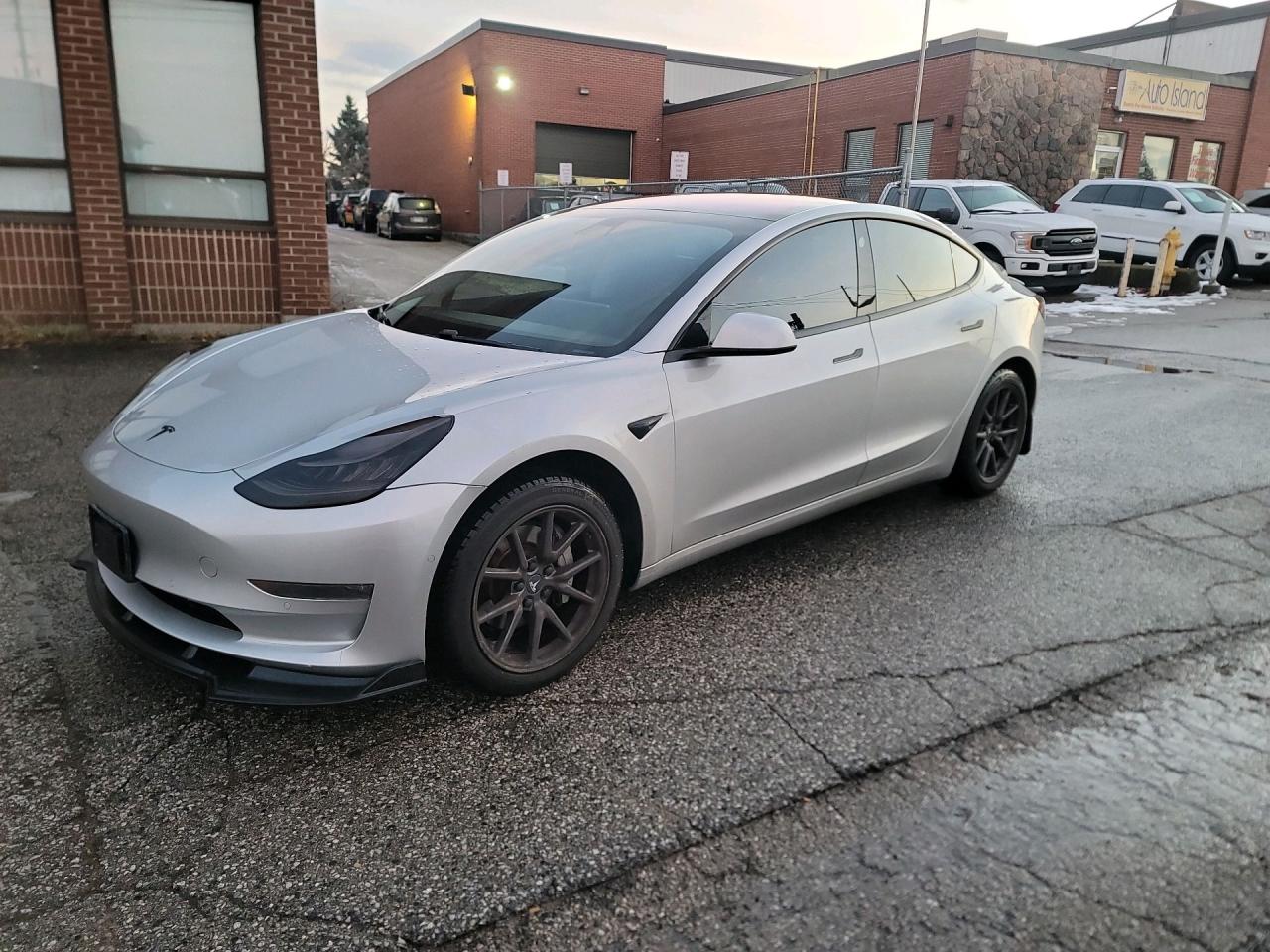 Used 2018 Tesla Model 3 Long Range RWD for sale in North York, ON