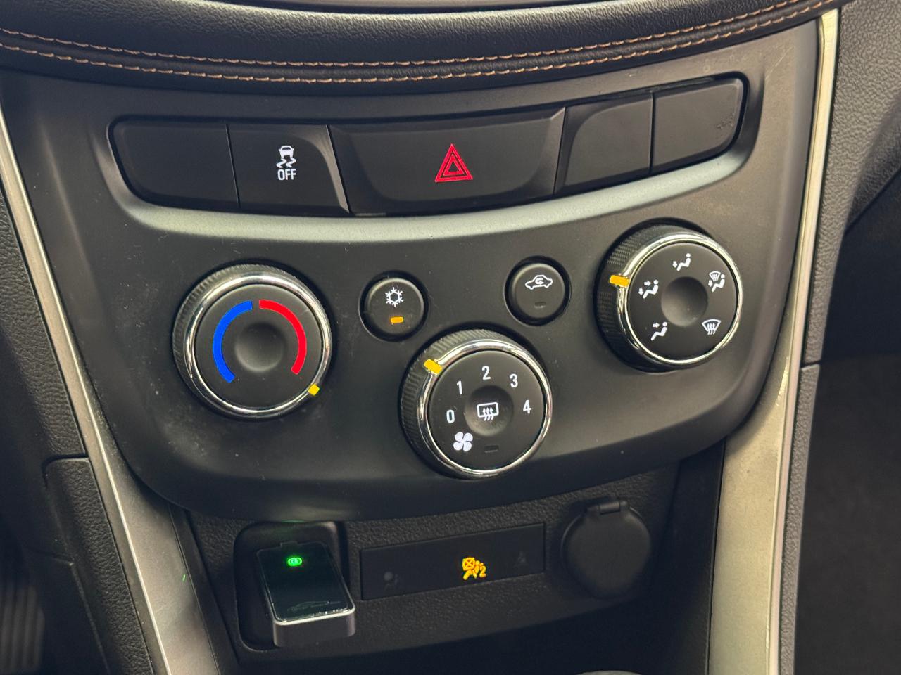 2018 Chevrolet Trax LS AWD+ApplePlay+New Tires+Cruise+CLEAN CARFAX - Photo #32
