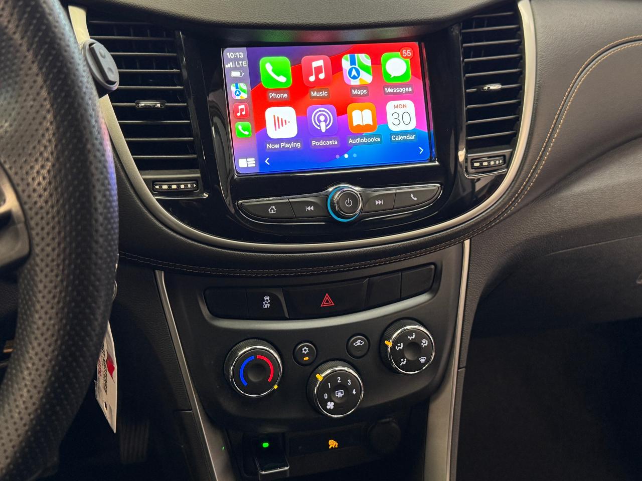 2018 Chevrolet Trax LS AWD+ApplePlay+New Tires+Cruise+CLEAN CARFAX - Photo #12
