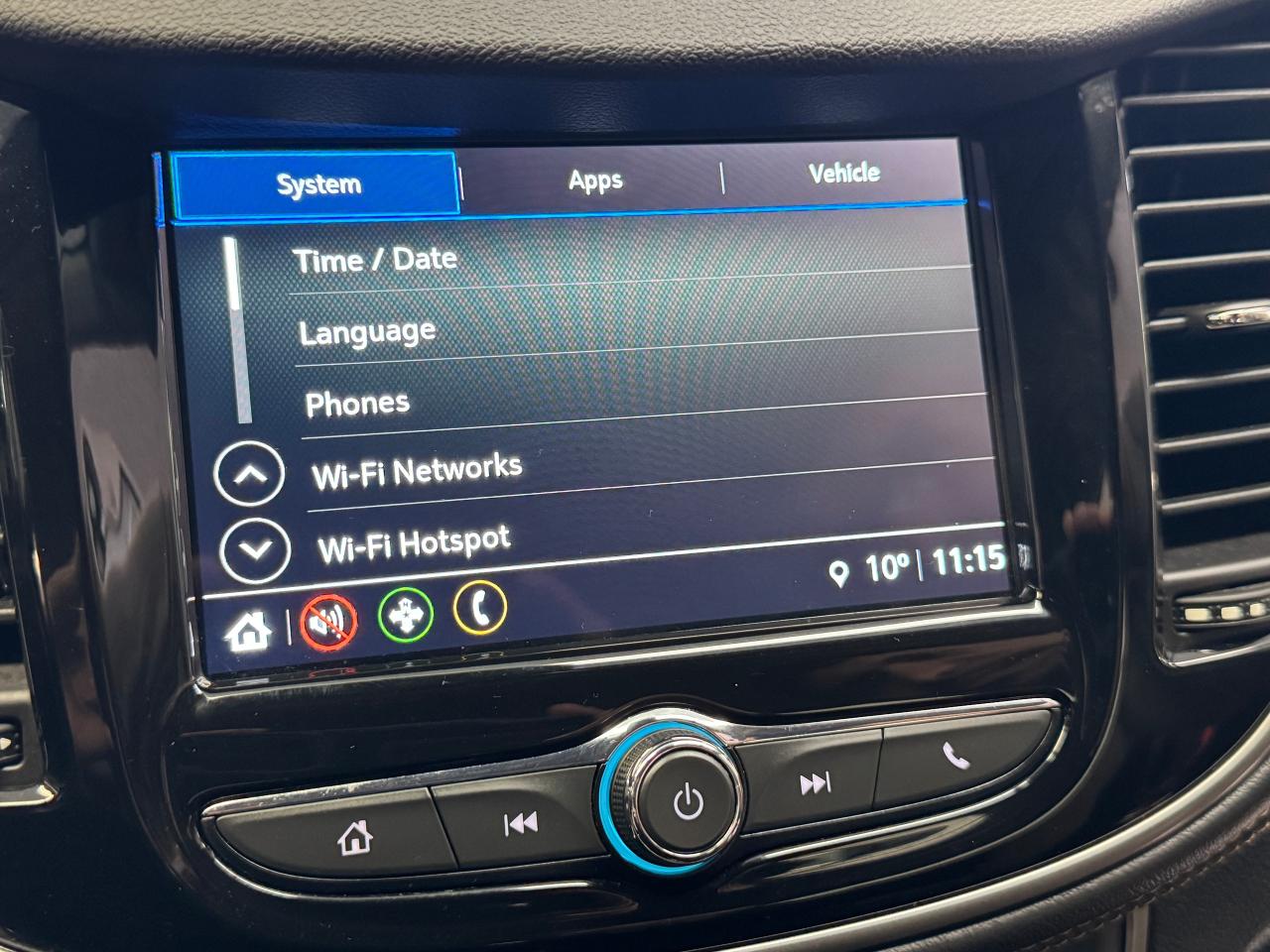 2018 Chevrolet Trax LS AWD+ApplePlay+New Tires+Cruise+CLEAN CARFAX - Photo #31
