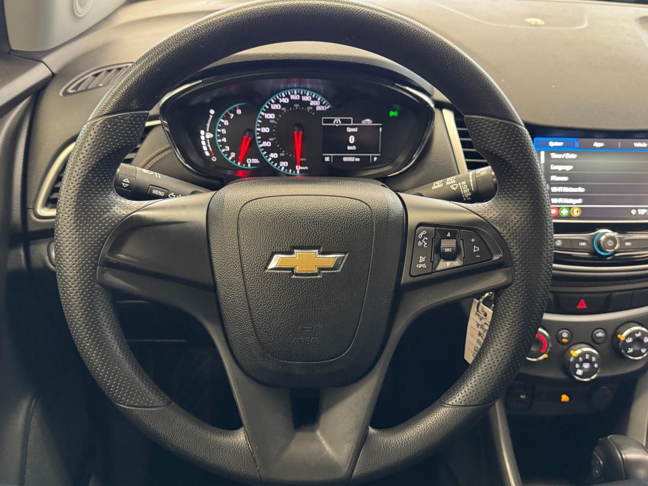 2018 Chevrolet Trax LS AWD+ApplePlay+New Tires+Cruise+CLEAN CARFAX - Photo #11