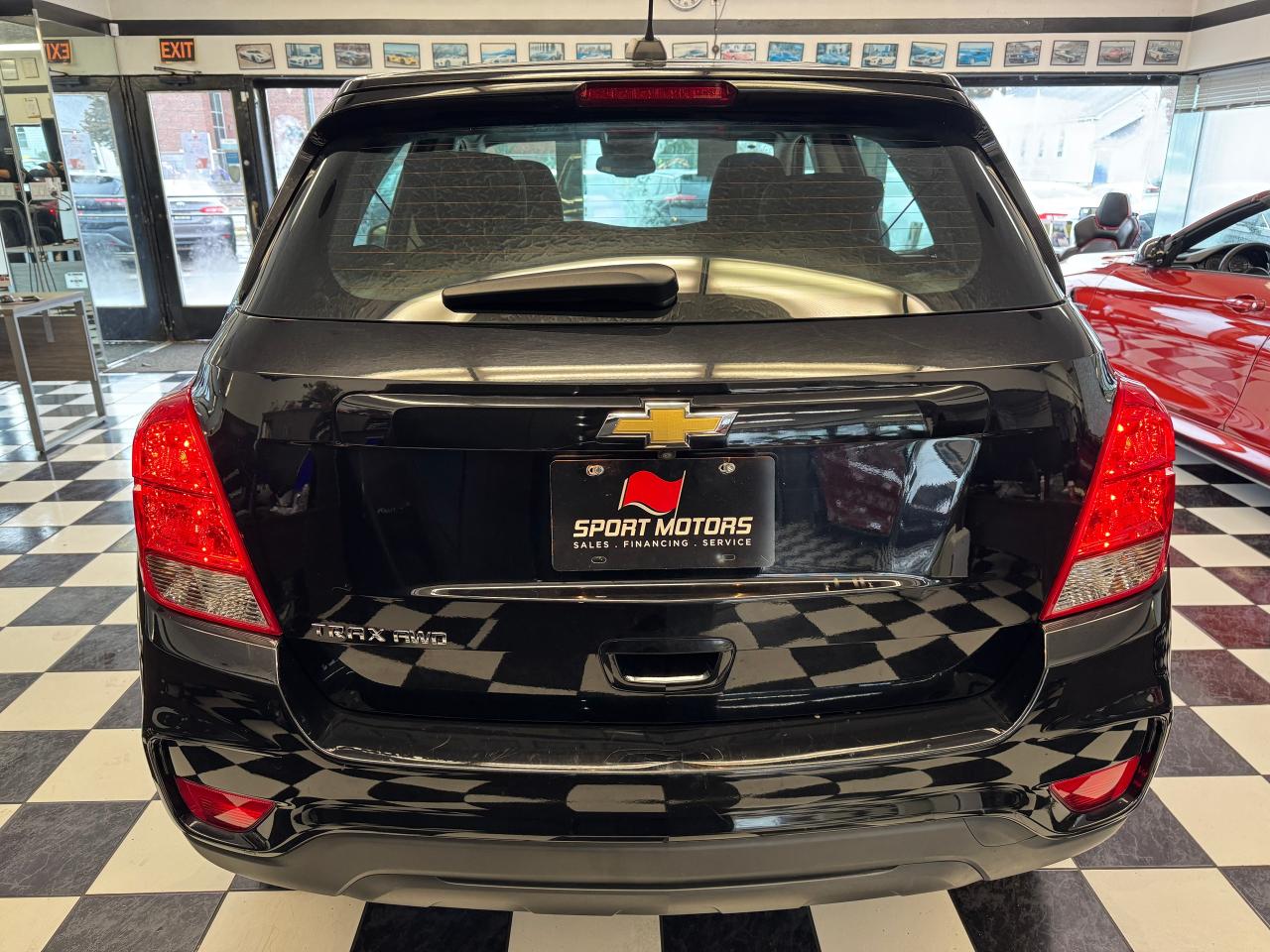 2018 Chevrolet Trax LS AWD+ApplePlay+New Tires+Cruise+CLEAN CARFAX - Photo #6