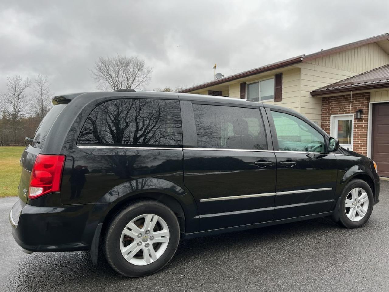 2016 Dodge Grand Caravan  - Photo #4