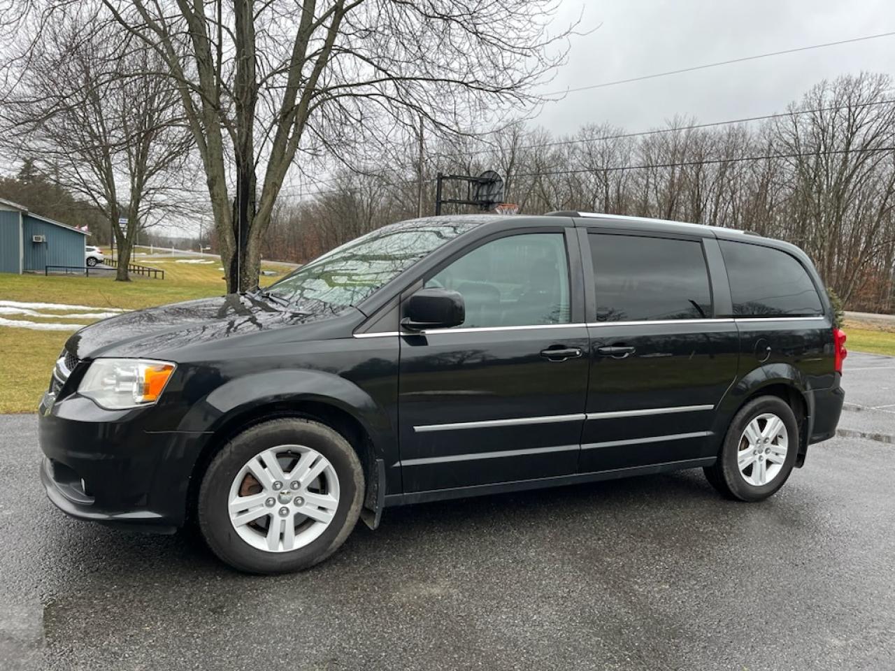 2016 Dodge Grand Caravan  - Photo #2