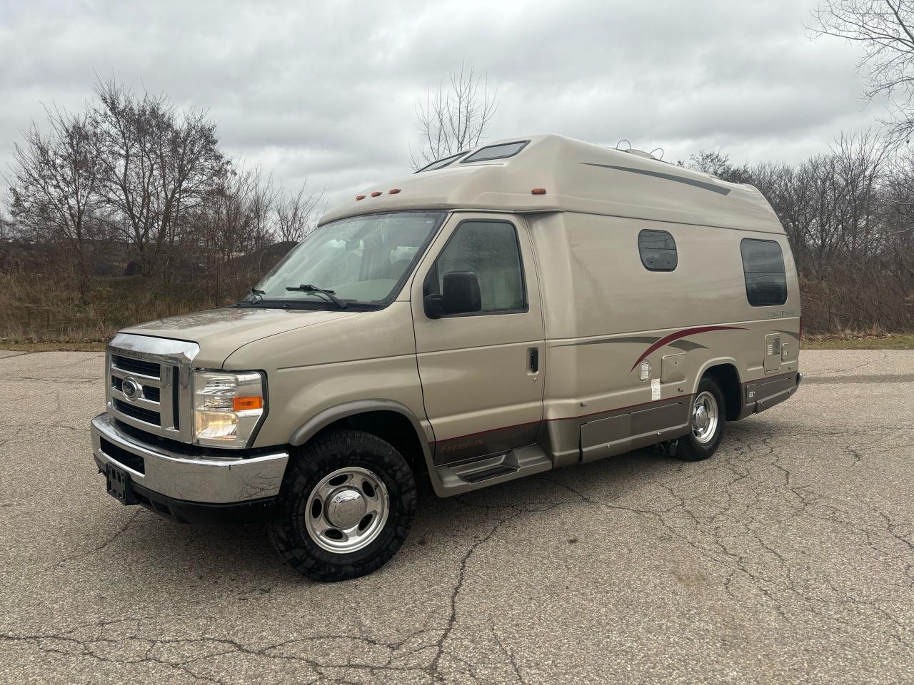 Used 2009 Ford E450 Pleasureway for sale in Brantford, ON