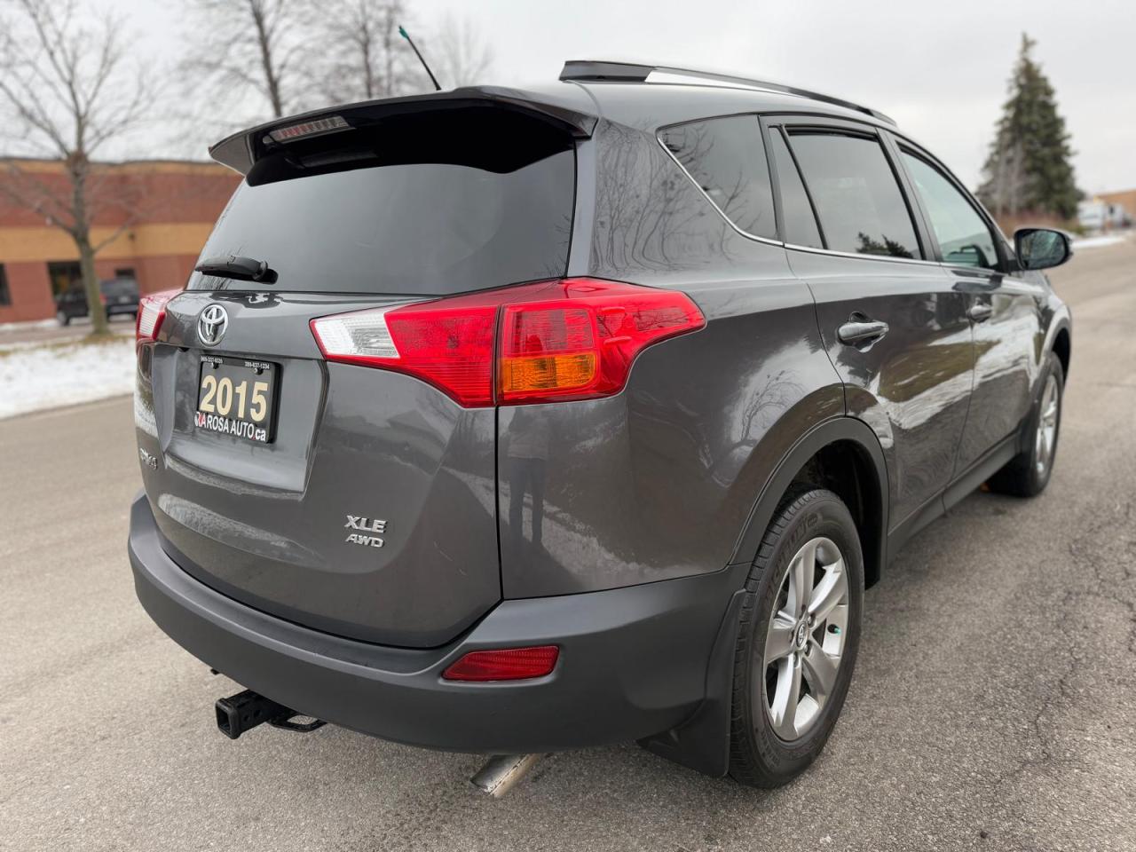 2015 Toyota RAV4 AUTO AWD NO ACCIDENT SUNROOF BACKUPCAM HEATED SEAT Photo3