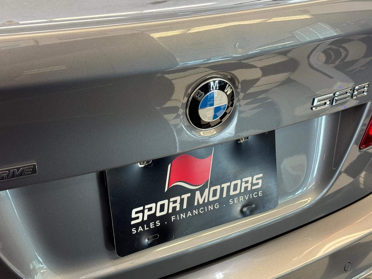 2015 BMW 5 Series 528i Xdrive+GPS+Roof+360 Camera+CLEAN CARFAX Photo