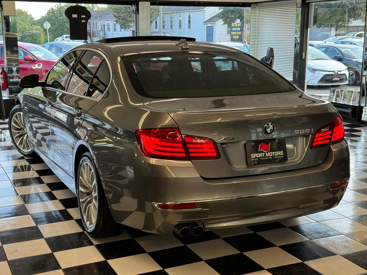 2015 BMW 5 Series 528i Xdrive+GPS+Roof+360 Camera+CLEAN CARFAX Photo