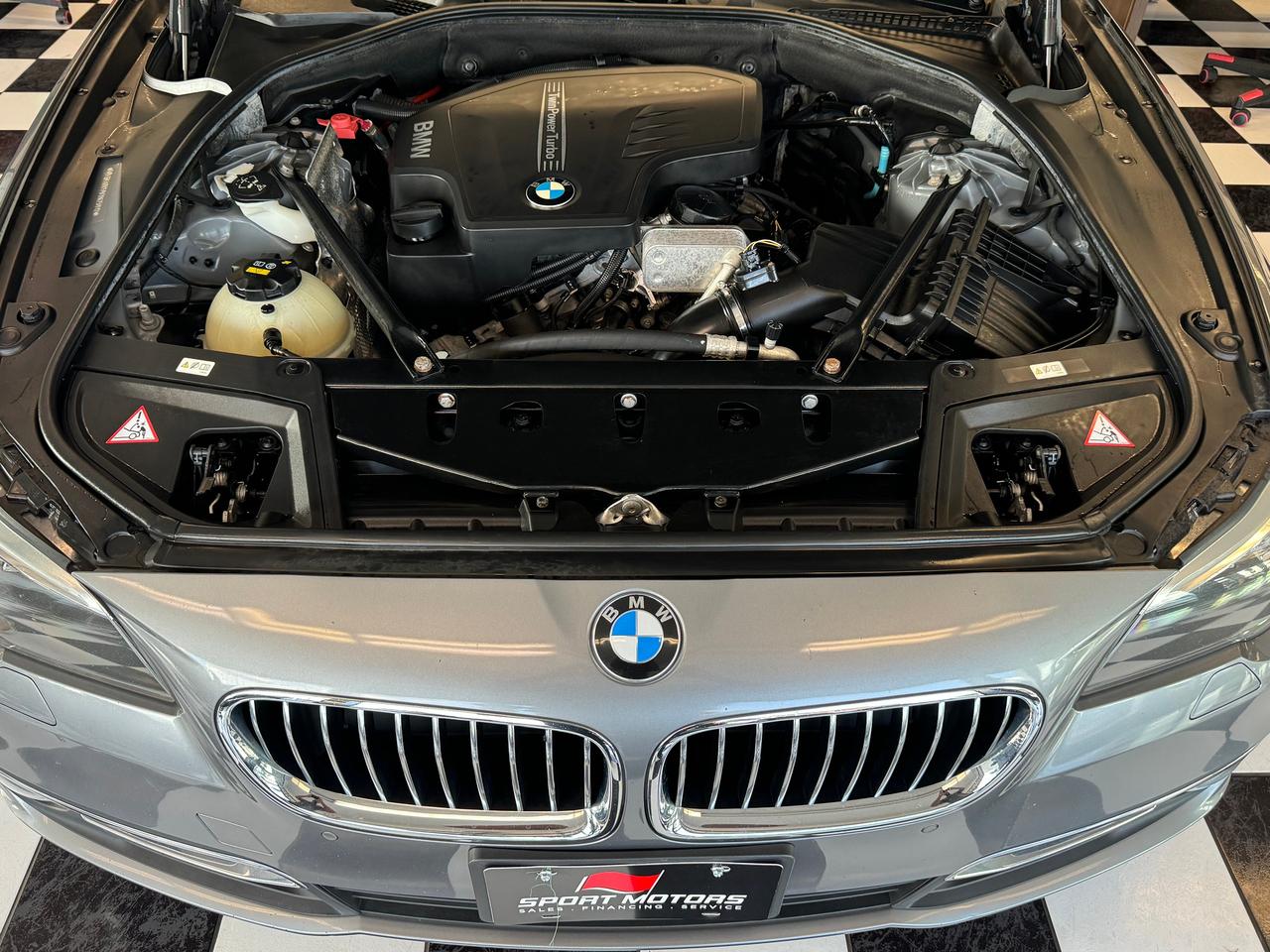 2015 BMW 5 Series 528i Xdrive+GPS+Roof+360 Camera+CLEAN CARFAX Photo