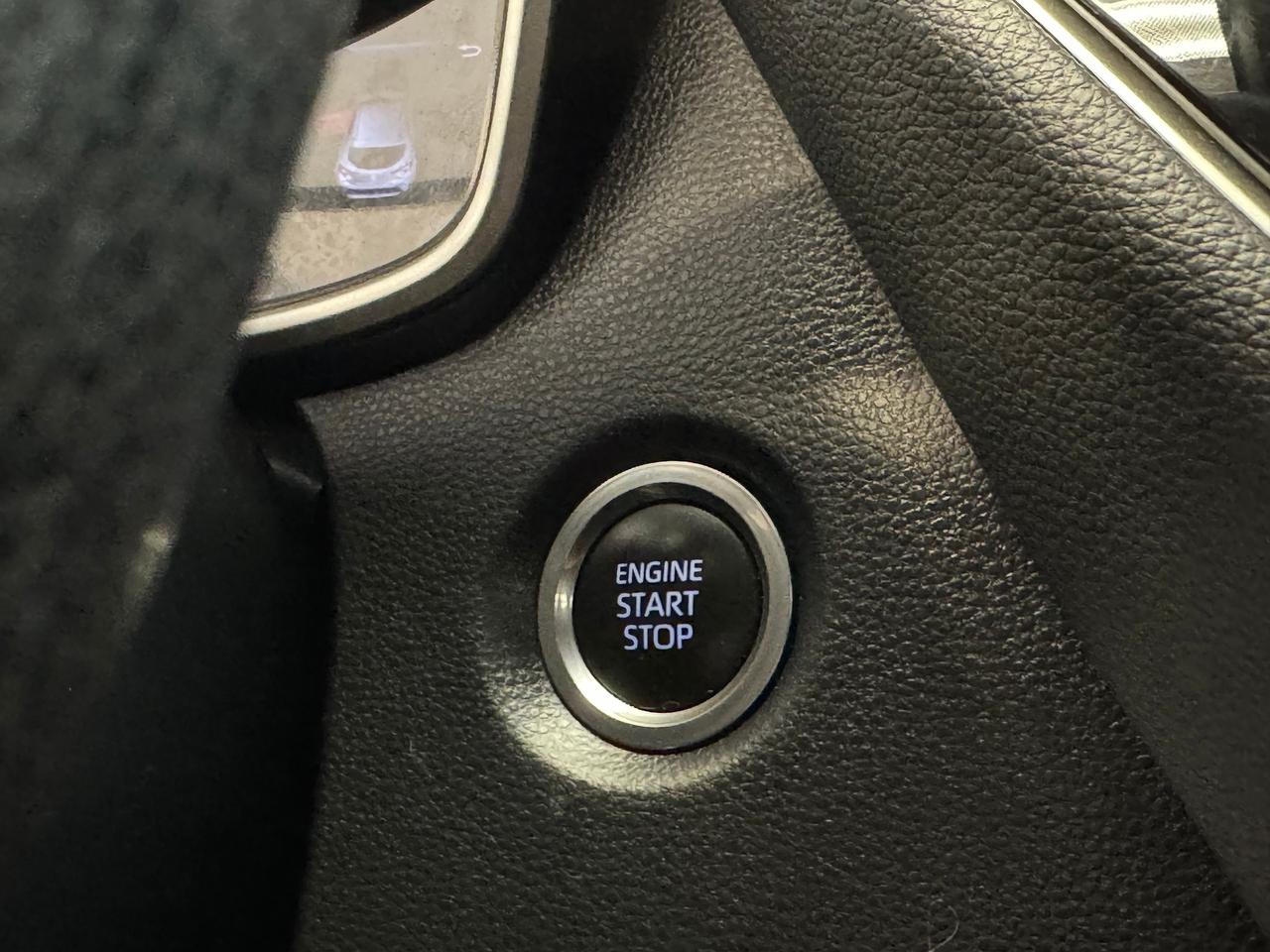 2019 Toyota Corolla Hatchback+Camera+Apple Play+New Tires+CLEAN CARFAX Photo