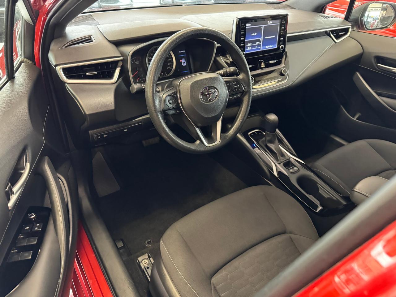 2019 Toyota Corolla Hatchback+Camera+Apple Play+New Tires+CLEAN CARFAX Photo