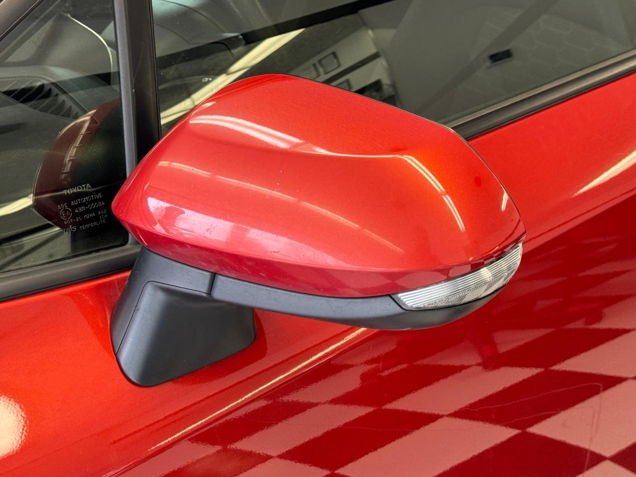 2019 Toyota Corolla Hatchback+Camera+Apple Play+New Tires+CLEAN CARFAX Photo