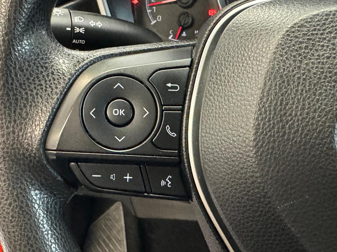 2019 Toyota Corolla Hatchback+Camera+Apple Play+New Tires+CLEAN CARFAX Photo
