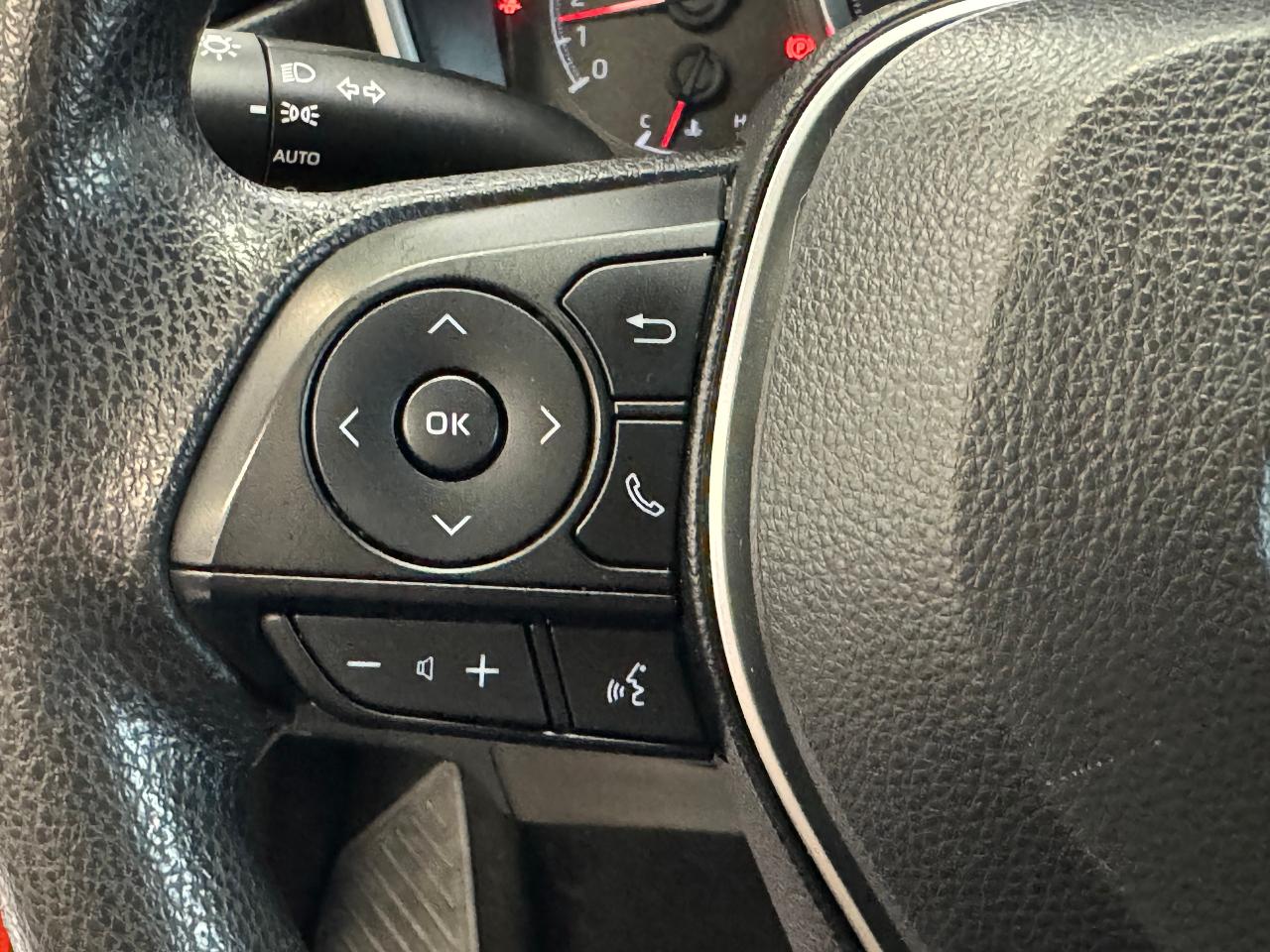 2019 Toyota Corolla Hatchback+Camera+Apple Play+New Tires+CLEAN CARFAX Photo