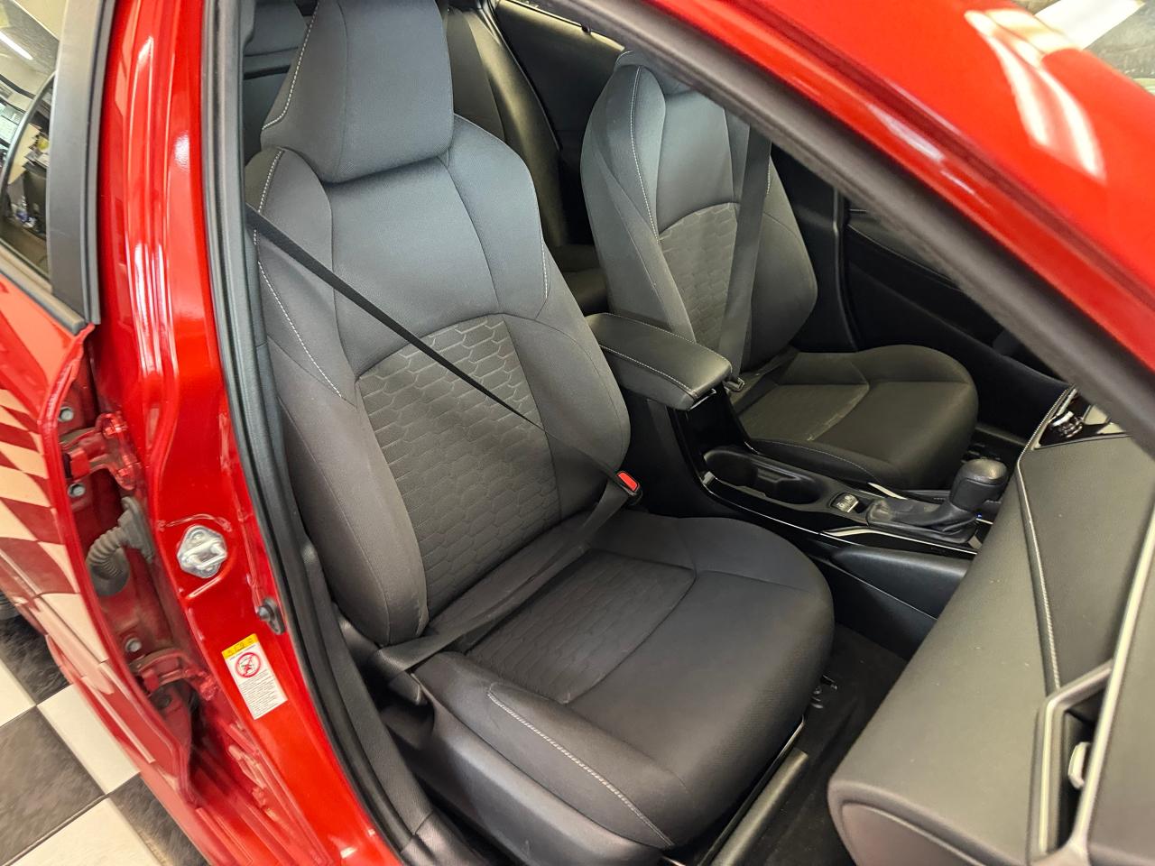 2019 Toyota Corolla Hatchback+Camera+Apple Play+New Tires+CLEAN CARFAX Photo