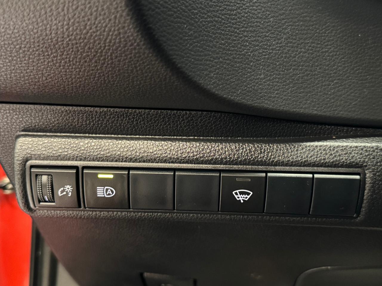 2019 Toyota Corolla Hatchback+Camera+Apple Play+New Tires+CLEAN CARFAX Photo