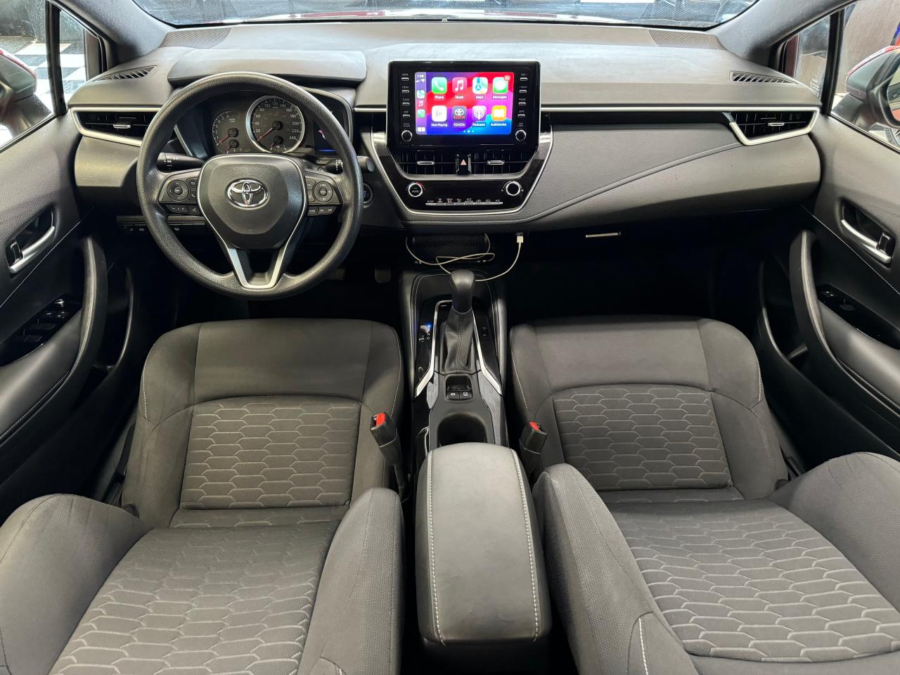 2019 Toyota Corolla Hatchback+Camera+Apple Play+New Tires+CLEAN CARFAX Photo1