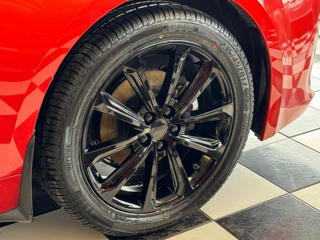 2019 Toyota Corolla Hatchback+Camera+Apple Play+New Tires+CLEAN CARFAX Photo