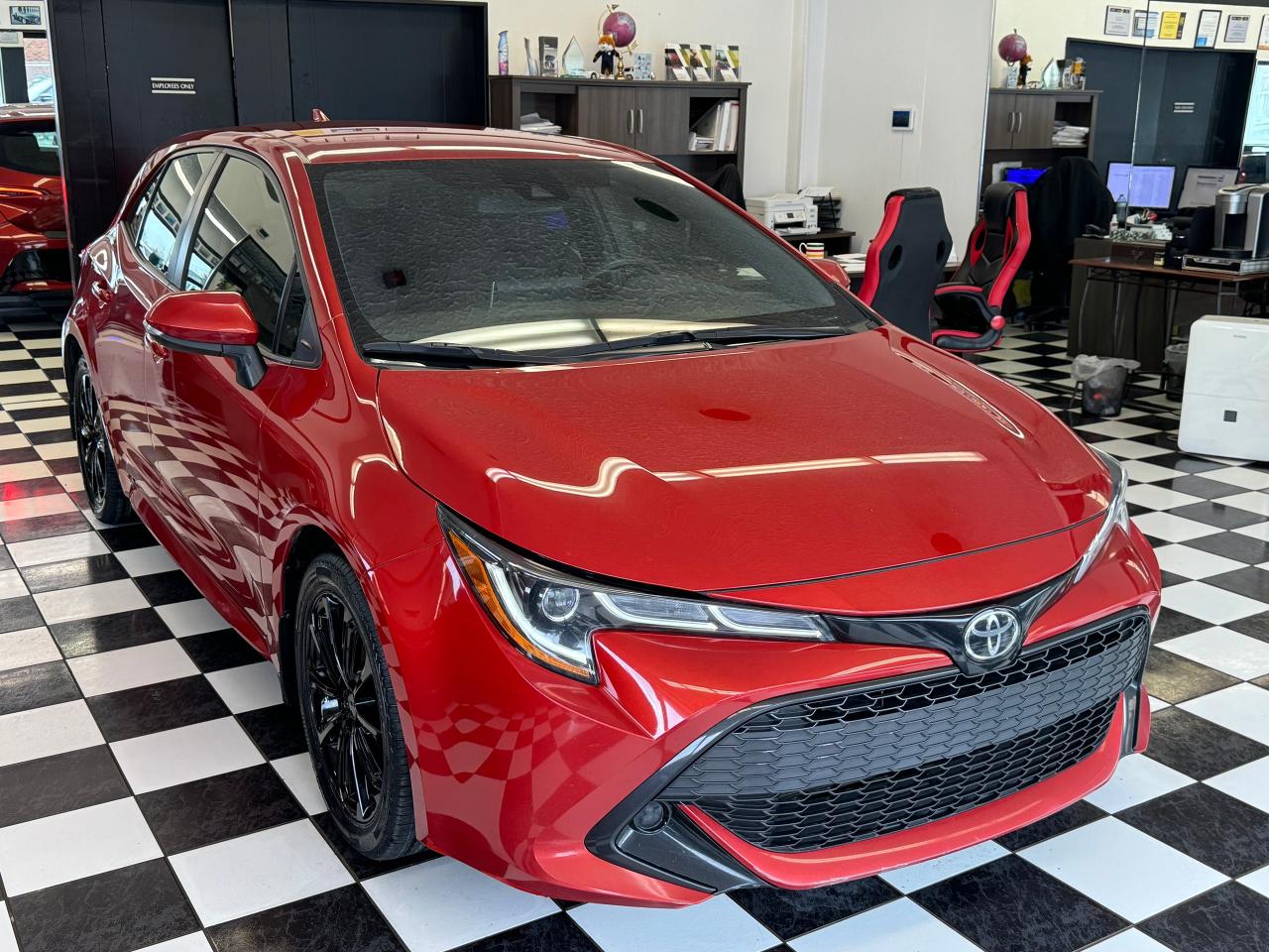 2019 Toyota Corolla Hatchback+Camera+Apple Play+New Tires+CLEAN CARFAX Photo