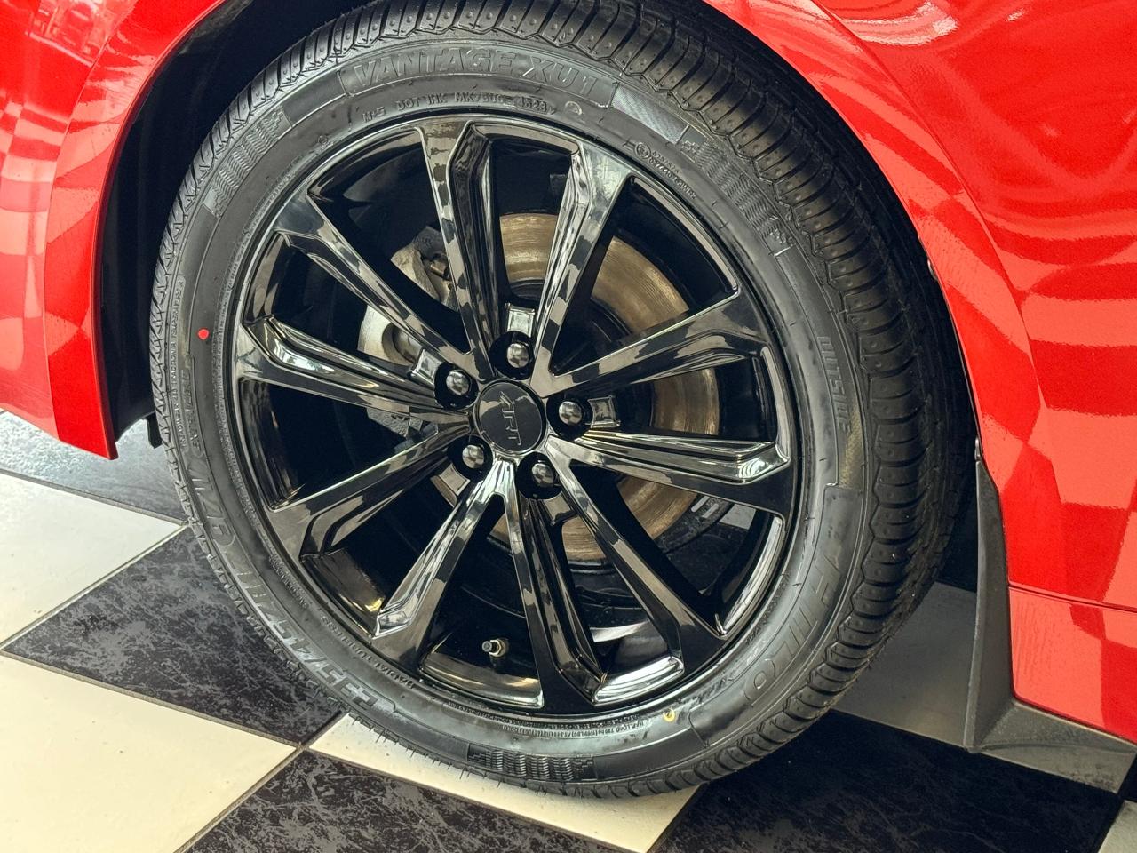 2019 Toyota Corolla Hatchback+Camera+Apple Play+New Tires+CLEAN CARFAX Photo