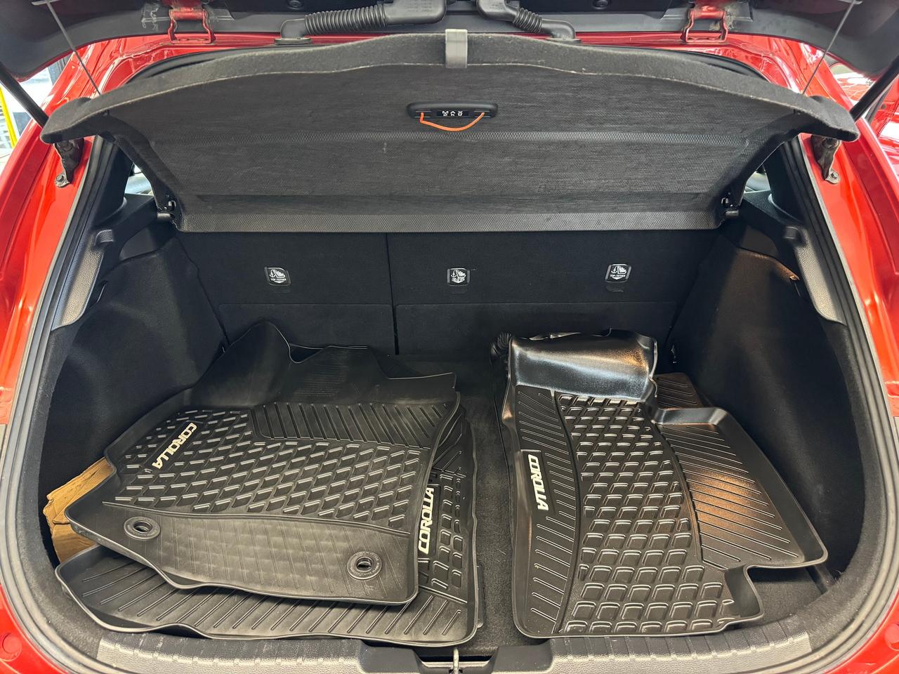 2019 Toyota Corolla Hatchback+Camera+Apple Play+New Tires+CLEAN CARFAX Photo