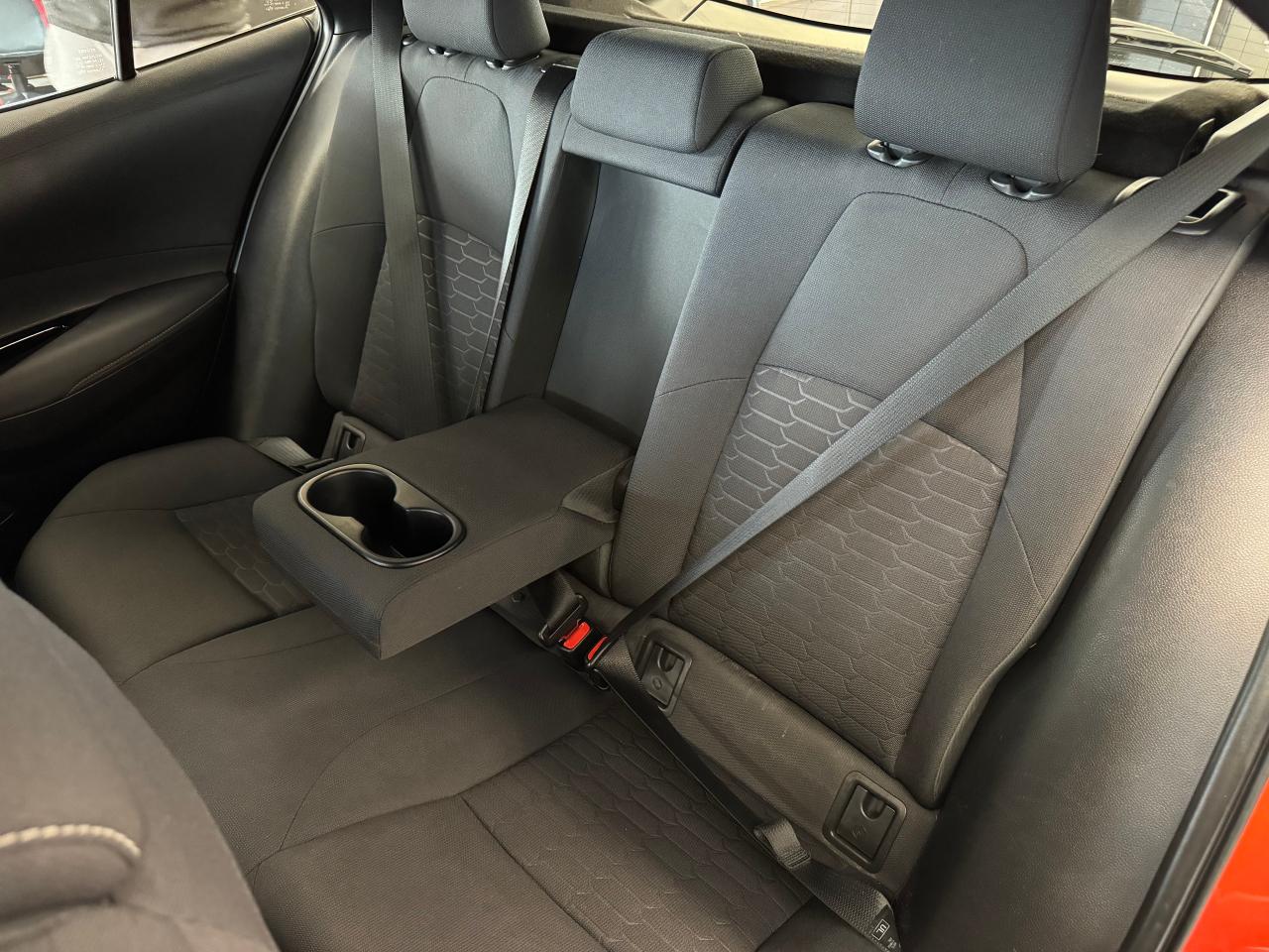 2019 Toyota Corolla Hatchback+Camera+Apple Play+New Tires+CLEAN CARFAX Photo