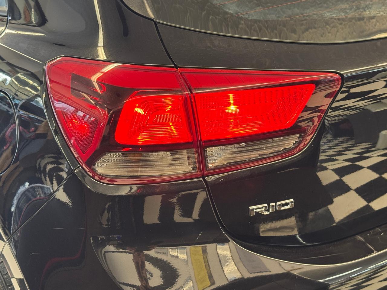 2018 Kia Rio LX+Camera+Heated Seats+Heated Seats+CLEAN CARFAX Photo