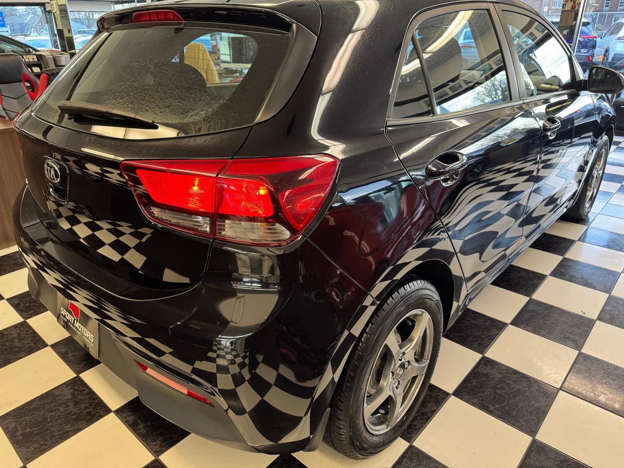 2018 Kia Rio LX+Camera+Heated Seats+Heated Seats+CLEAN CARFAX Photo