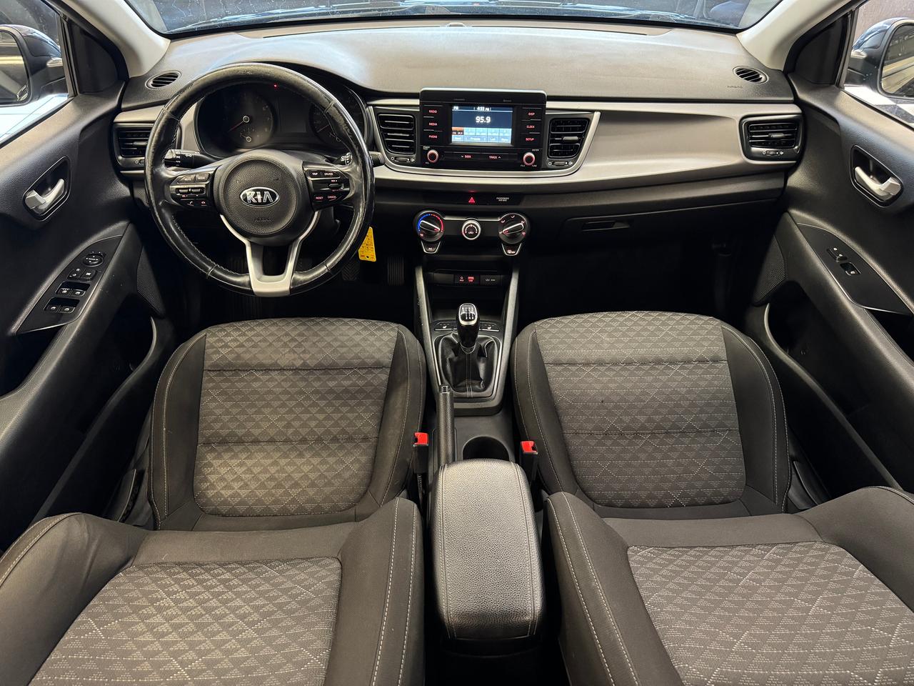 2018 Kia Rio LX+Camera+Heated Seats+Heated Seats+CLEAN CARFAX Photo5