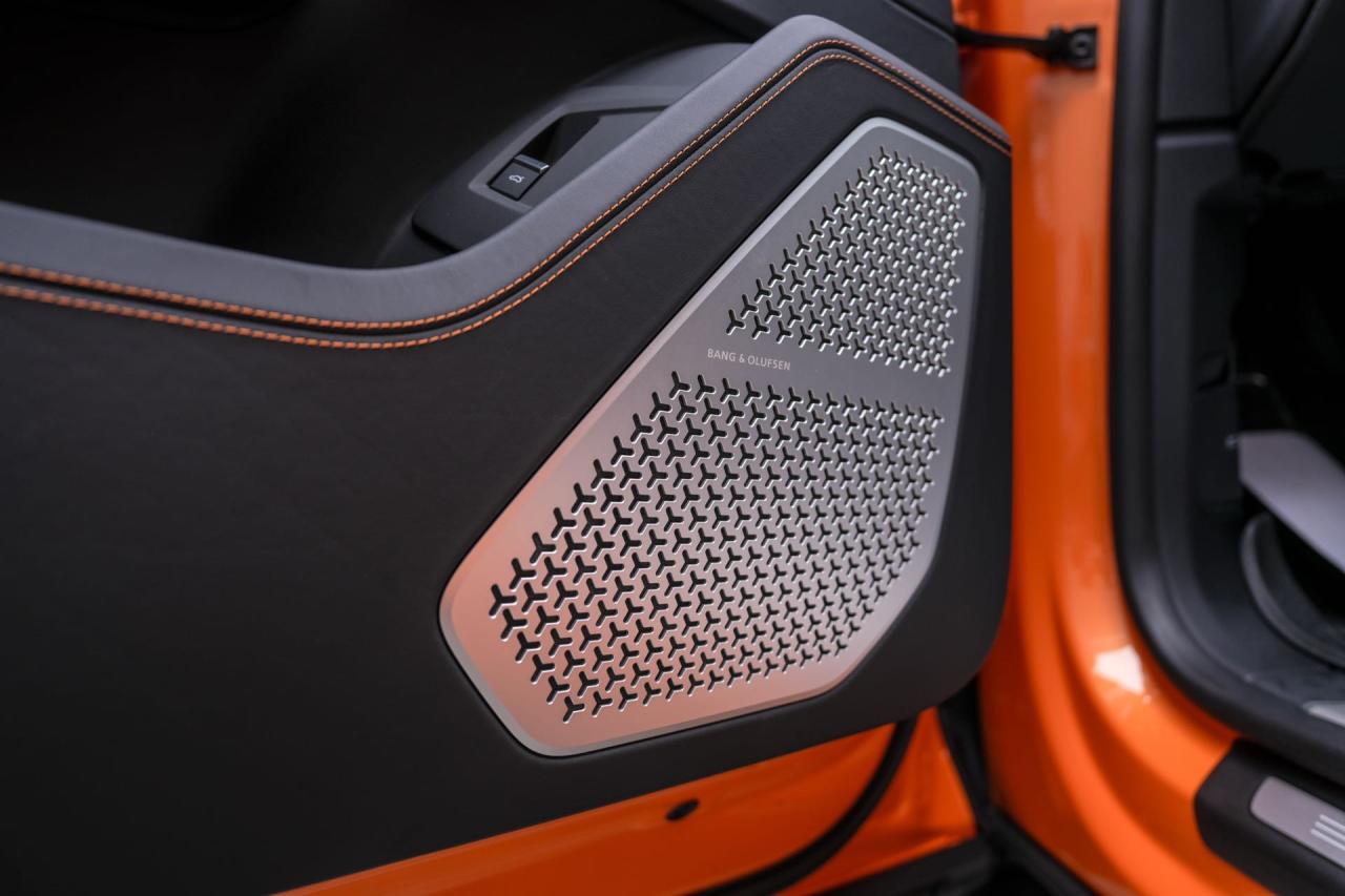 2021 Lamborghini Urus  - Photo #15