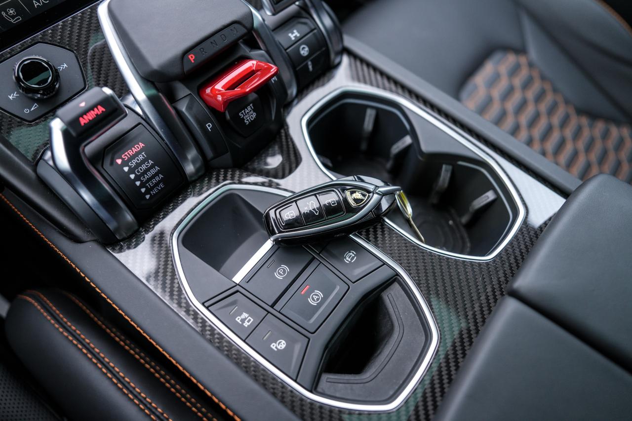 2021 Lamborghini Urus  - Photo #20