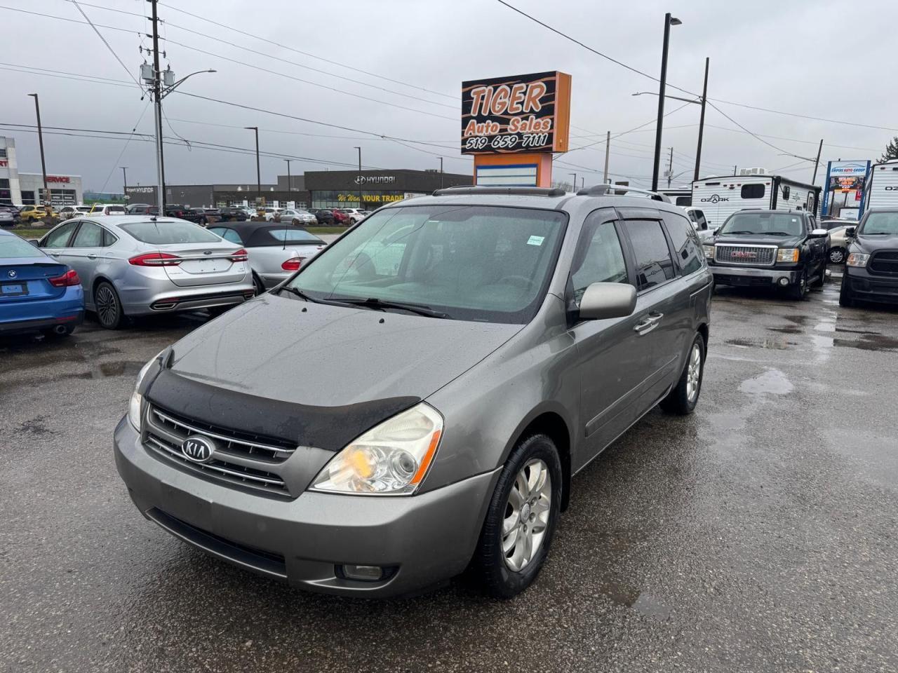 2010 Kia Sedona EX, LEATHER, 7 PASSENGER, ALLOYS, 2 SETS, AS IS - Photo #1