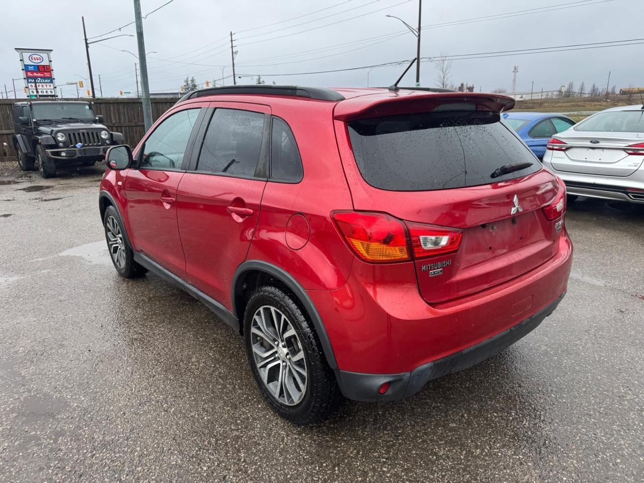 2016 Mitsubishi RVR SE LIMITED EDITION, 4X4, ONLY 85KMS, CERTIFIED - Photo #3