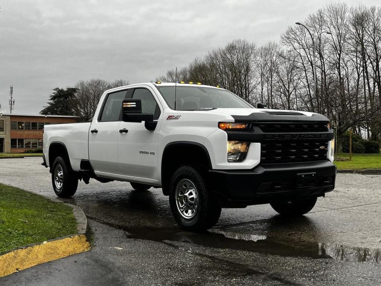 Used 2021 Chevrolet Silverado 3500HD Work Truck Crew Cab 4WD for sale in Burnaby, BC