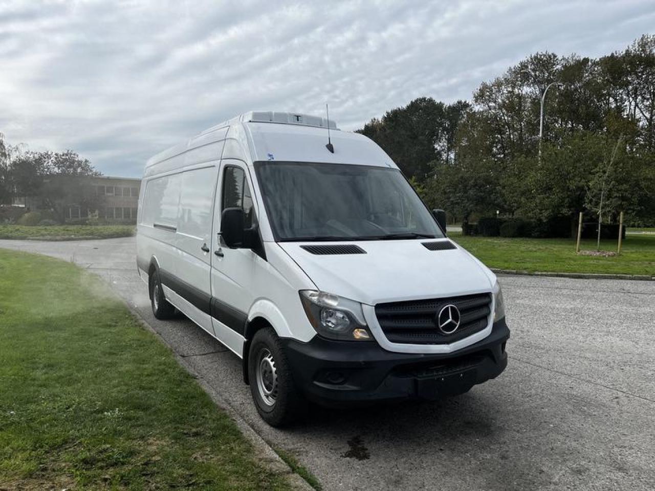 Used 2016 Mercedes-Benz Sprinter 2500 High Roof  Reefer Cargo Van 170-inch WheelBase Diesel for sale in Burnaby, BC