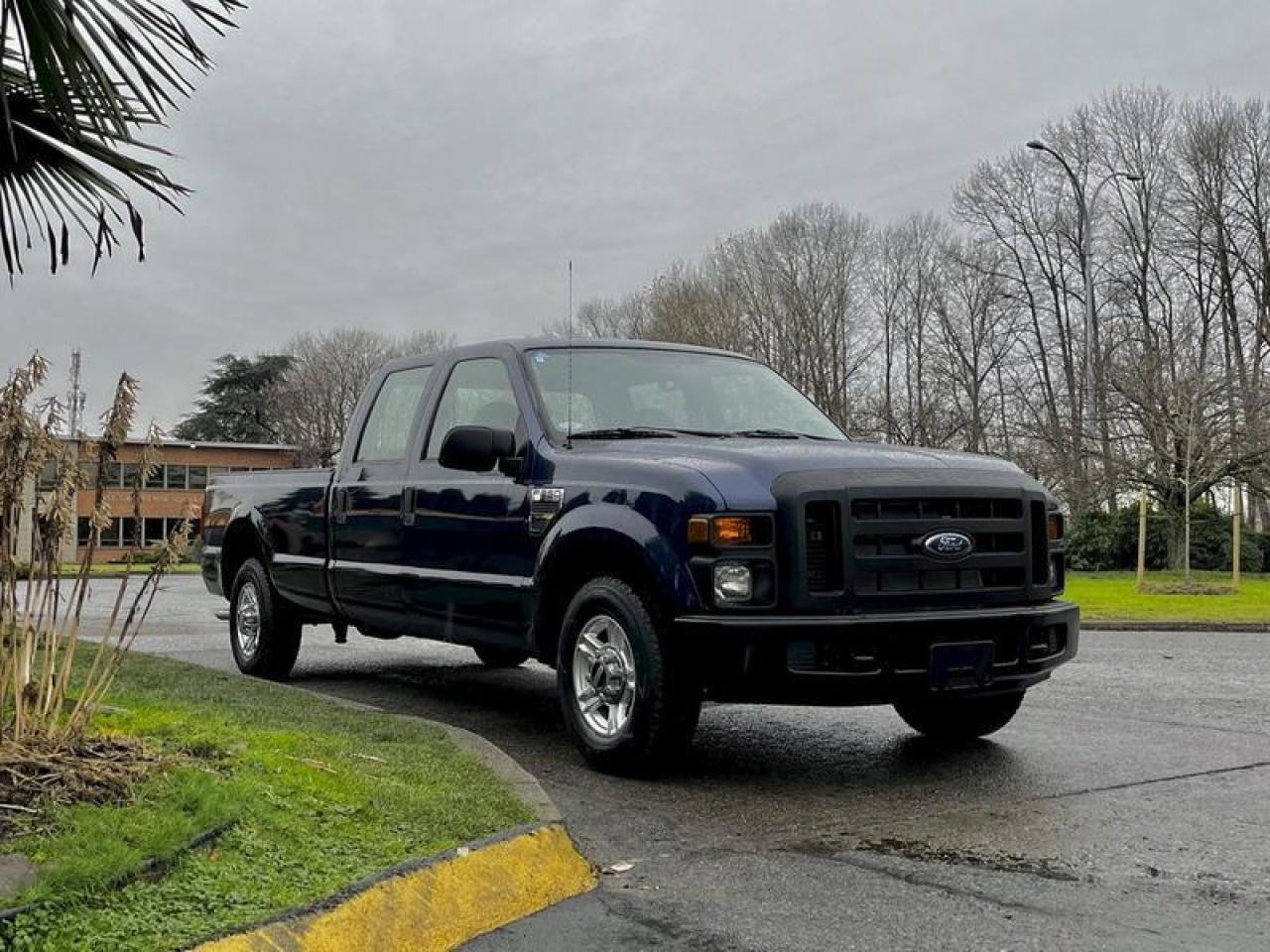 Used 2008 Ford F-250 SD XL Crew Cab 8 Foot 2WD for sale in Burnaby, BC