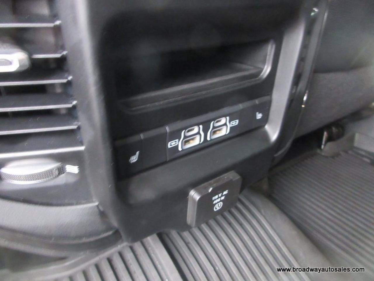 2022 RAM 2500 3/4 TON LIMITED-EDITION 5 PASSENGER 6.7L - CUMMINS.. 4X4.. MEGA-CAB.. 6.6-BOX.. NAVIGATION.. POWER SUNROOF.. LEATHER.. HEATED/AC SEATS.. Photo